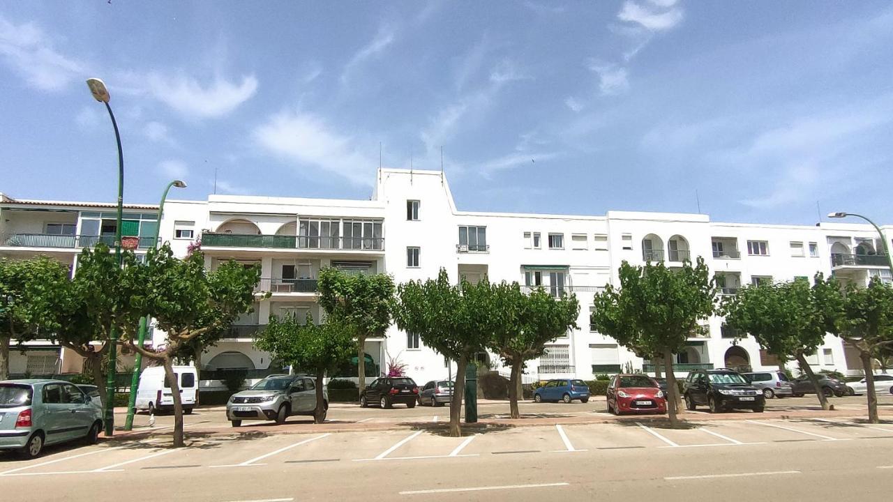 Absolute Apartment Empuriabrava Eksteriør billede